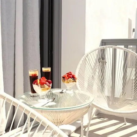 Thalia With Hot Tub And Sea View 公寓 *