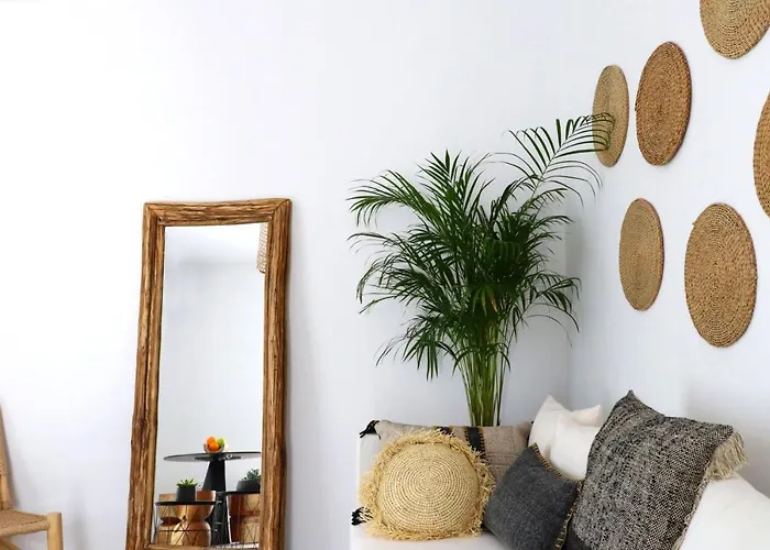 Thalia With Hot Tub And Sea View Apartamento *